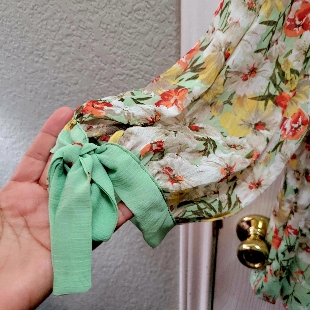 Roz & Ali Long Sleeve Pleated Blouse Floral 3 xl NWT - Picture 3 of 11